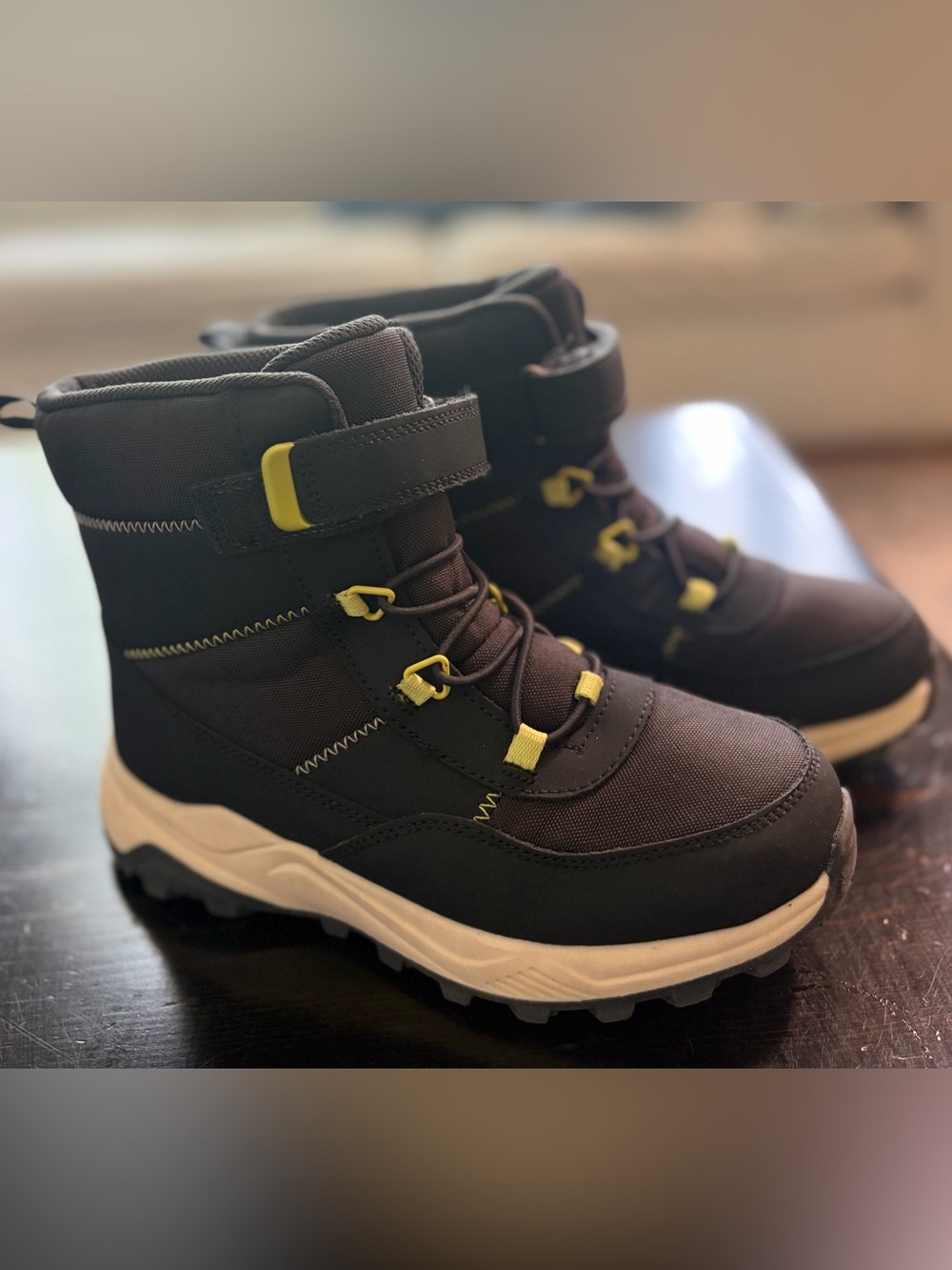 Kids Cat and Jack Black Winter Boots Size 2